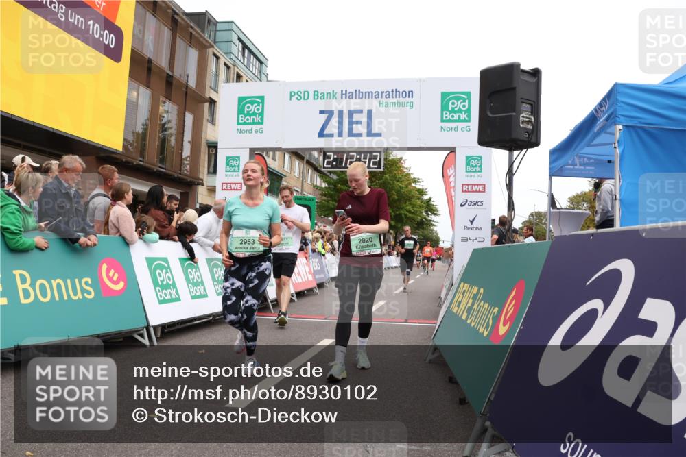 21.09.2025 - PSD Bank Halbmarathon Strokosch-Dieckow http://msf.ph/oto/8930102 21.09.2025 12:12:05 Ziel 2820, 2953, 3221, 3399, 3411, 3646 meine-sportfotos.de