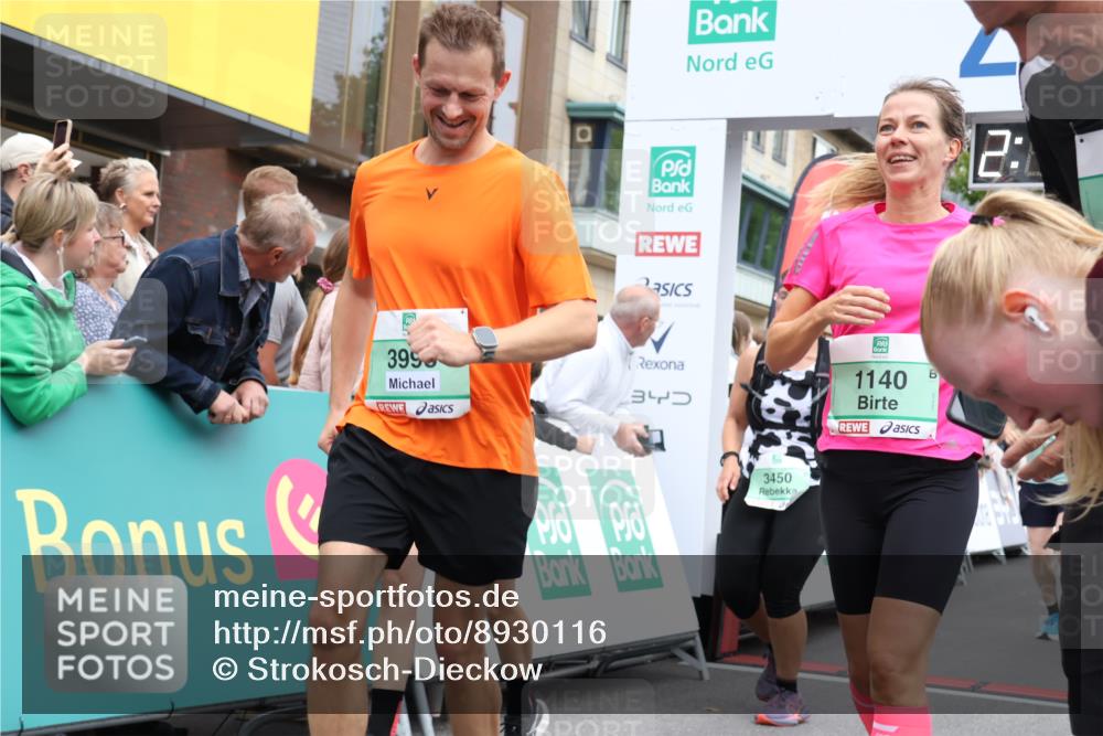 21.09.2025 - PSD Bank Halbmarathon Strokosch-Dieckow http://msf.ph/oto/8930116 21.09.2025 12:12:18 Ziel 1140, 1289, 2824, 3367, 3450, 3998, 4006 meine-sportfotos.de