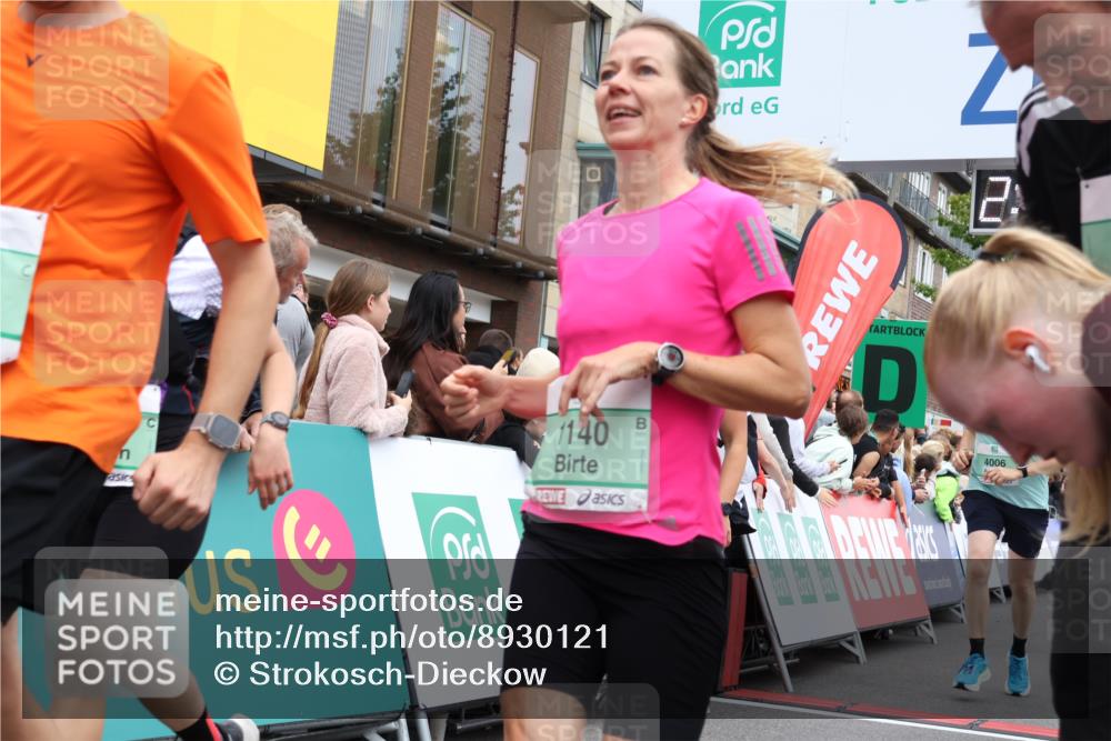 21.09.2025 - PSD Bank Halbmarathon Strokosch-Dieckow http://msf.ph/oto/8930121 21.09.2025 12:12:18 Ziel 1140, 1289, 2824, 3367, 3450, 3998, 4006 meine-sportfotos.de