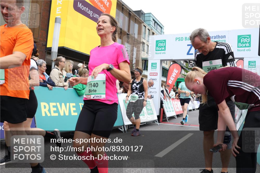 21.09.2025 - PSD Bank Halbmarathon Strokosch-Dieckow http://msf.ph/oto/8930127 21.09.2025 12:12:19 Ziel 1140, 1289, 2824, 3367, 3450, 3998, 4006 meine-sportfotos.de