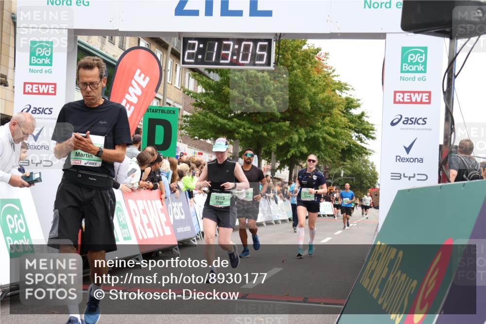 21.09.2025 - PSD Bank Halbmarathon Strokosch-Dieckow http://msf.ph/oto/8930177 21.09.2025 12:12:28 Ziel 1289, 1390, 2732, 2768, 3215 meine-sportfotos.de