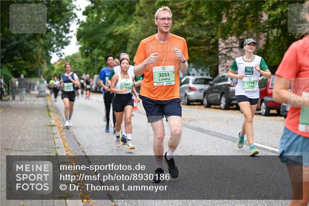 21.09.2025 - PSD Bank Halbmarathon Dr. Thomas Lammeyer http://msf.ph/oto/8930186 21.09.2025 10:49:41 Laufen 3253, 3407, 1579 meine-sportfotos.de