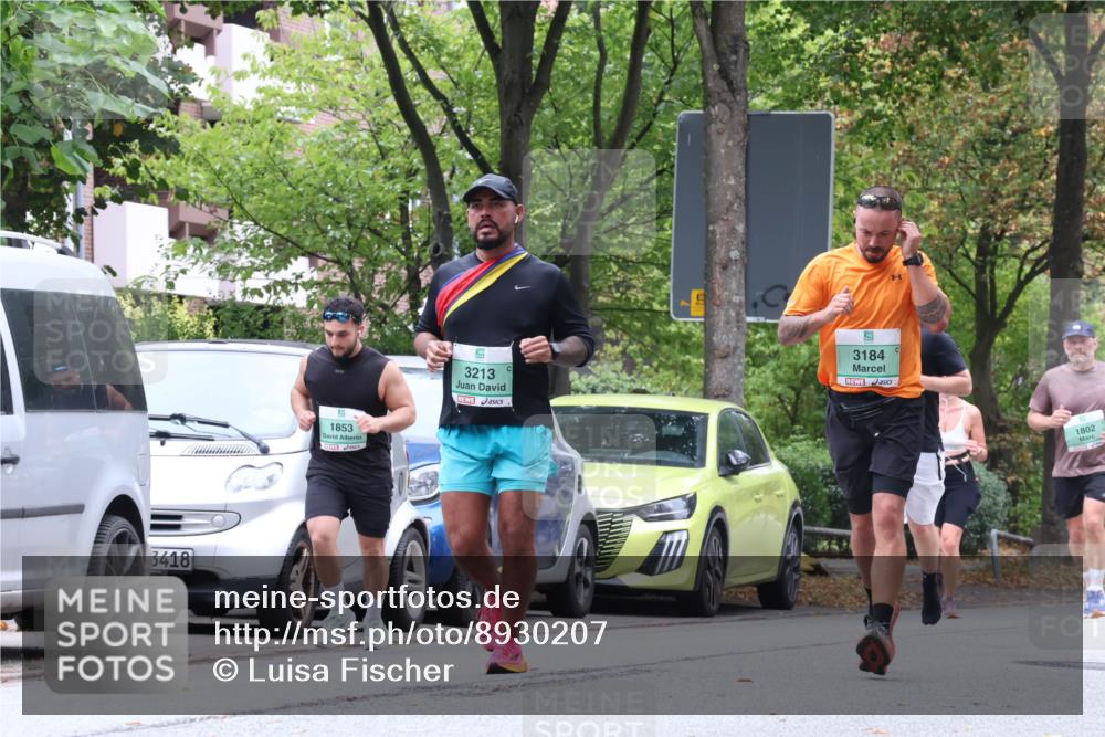 21.09.2025 - PSD Bank Halbmarathon Luisa Fischer http://msf.ph/oto/8930207 21.09.2025 11:51:04 Laufen 3418, 1853, 3213, 3184, 1802 meine-sportfotos.de