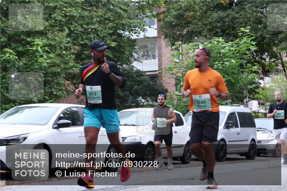 21.09.2025 - PSD Bank Halbmarathon Luisa Fischer http://msf.ph/oto/8930228 21.09.2025 11:51:08 Laufen 3213, 1853, 3184, 3418, 2097 meine-sportfotos.de