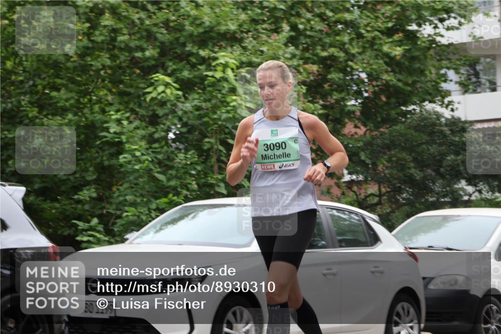 21.09.2025 - PSD Bank Halbmarathon Luisa Fischer http://msf.ph/oto/8930310 21.09.2025 11:51:26 Laufen 80, 1199, 3090 meine-sportfotos.de