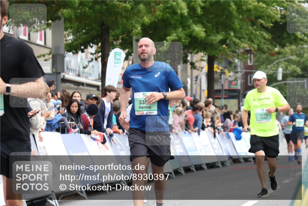 21.09.2025 - PSD Bank Halbmarathon Strokosch-Dieckow http://msf.ph/oto/8930397 21.09.2025 12:12:48 Ziel 1099, 1204, 1241, 3272, 3354, 3972 meine-sportfotos.de