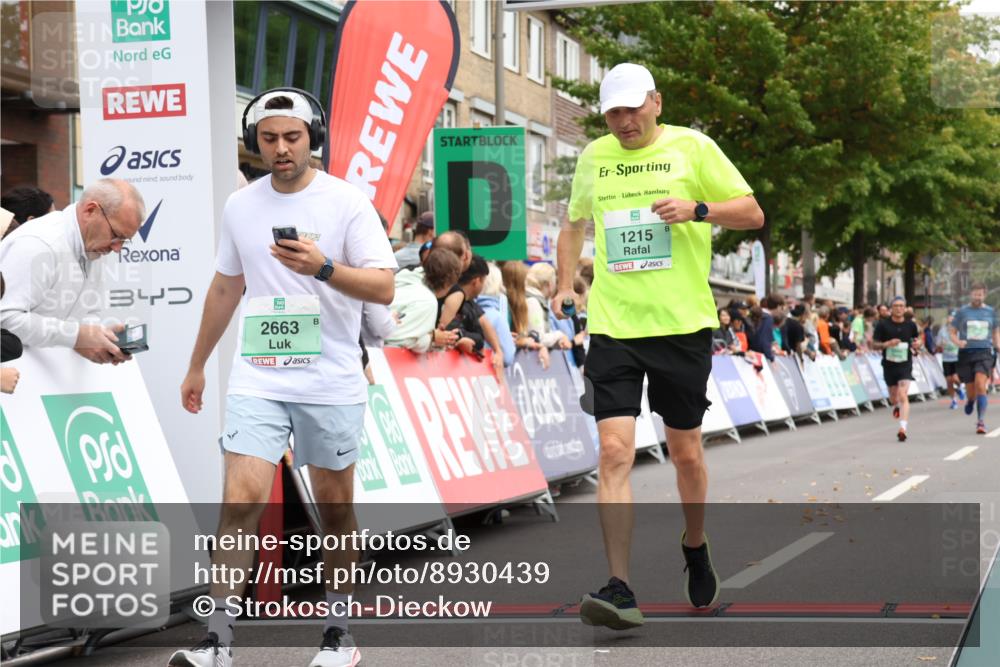 21.09.2025 - PSD Bank Halbmarathon Strokosch-Dieckow http://msf.ph/oto/8930439 21.09.2025 12:12:55 Ziel 1215, 2663, 3344, 3354, 3483, 3972 meine-sportfotos.de