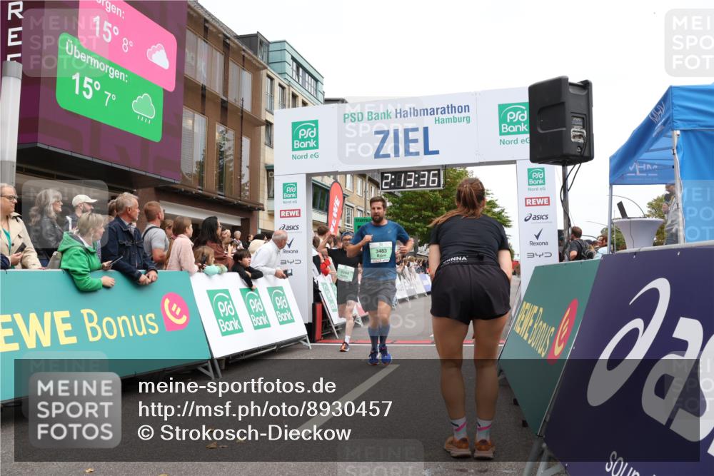 21.09.2025 - PSD Bank Halbmarathon Strokosch-Dieckow http://msf.ph/oto/8930457 21.09.2025 12:12:59 Ziel 1215, 2663, 2996, 3344, 3354, 3483 meine-sportfotos.de