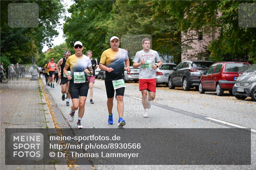 21.09.2025 - PSD Bank Halbmarathon Dr. Thomas Lammeyer http://msf.ph/oto/8930566 21.09.2025 10:50:05 Laufen 1198, 1173, 2840, 4915 meine-sportfotos.de