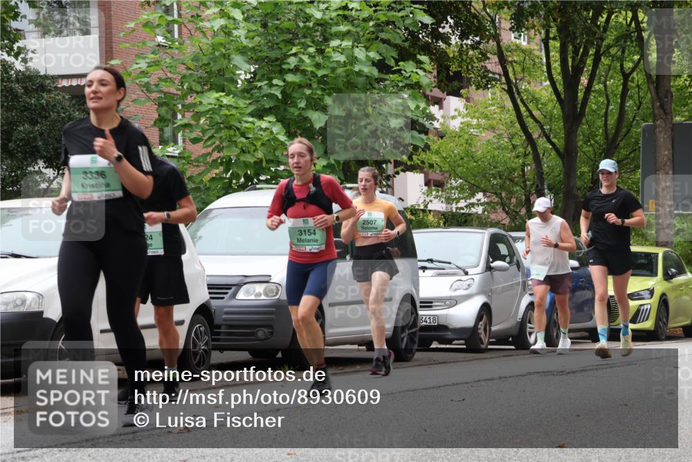 21.09.2025 - PSD Bank Halbmarathon Luisa Fischer http://msf.ph/oto/8930609 21.09.2025 11:52:44 Laufen 3336, 24, 3154, 2507, 3418 meine-sportfotos.de