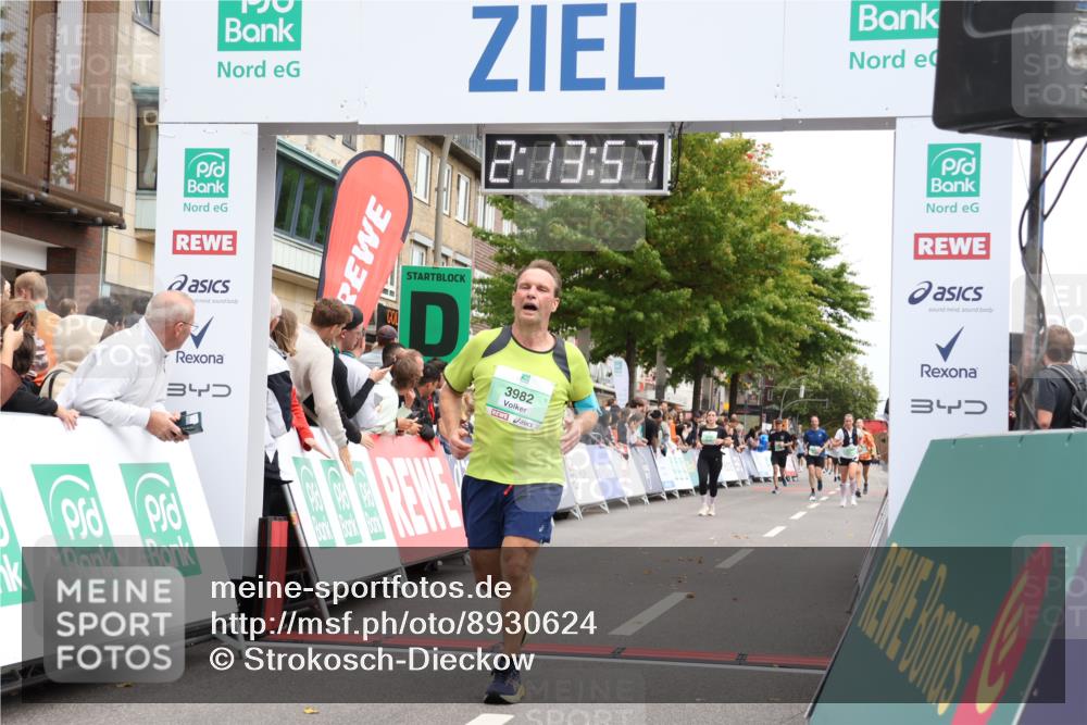 21.09.2025 - PSD Bank Halbmarathon Strokosch-Dieckow http://msf.ph/oto/8930624 21.09.2025 12:13:21 Ziel 1553, 2198, 3982 meine-sportfotos.de