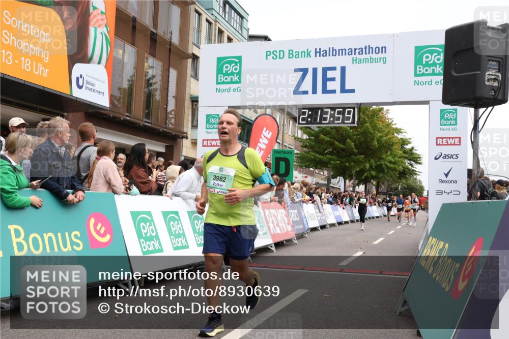 21.09.2025 - PSD Bank Halbmarathon Strokosch-Dieckow http://msf.ph/oto/8930639 21.09.2025 12:13:22 Ziel 1553, 2198, 3534, 3982 meine-sportfotos.de