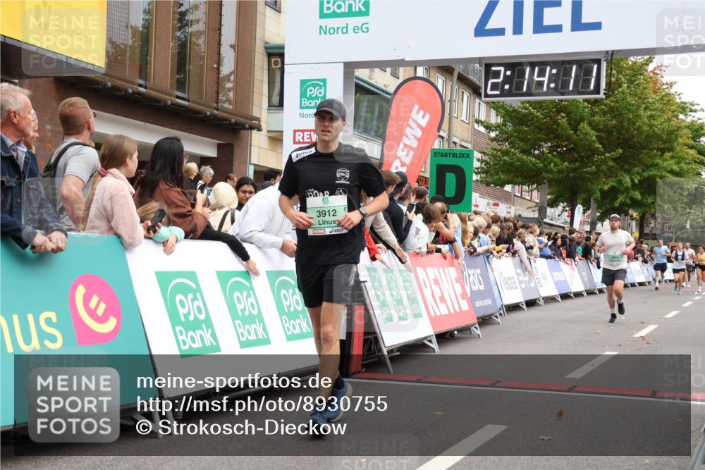 21.09.2025 - PSD Bank Halbmarathon Strokosch-Dieckow http://msf.ph/oto/8930755 21.09.2025 12:13:35 Ziel 2429, 2817, 2860, 3126, 3444, 3912 meine-sportfotos.de