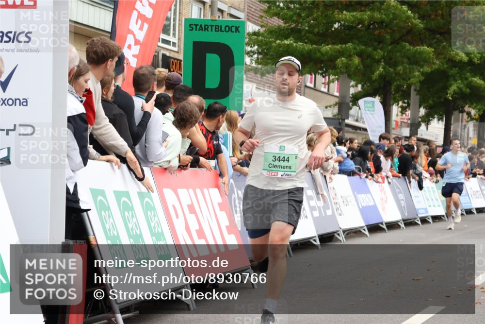 21.09.2025 - PSD Bank Halbmarathon Strokosch-Dieckow http://msf.ph/oto/8930766 21.09.2025 12:13:37 Ziel 2429, 3126, 3444, 3912 meine-sportfotos.de