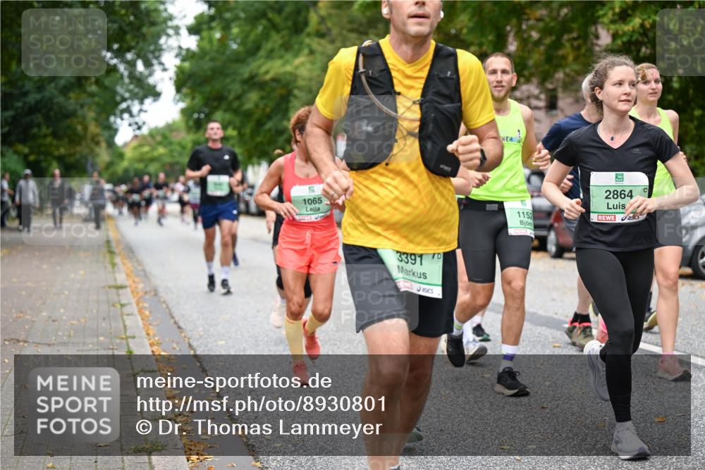 21.09.2025 - PSD Bank Halbmarathon Dr. Thomas Lammeyer http://msf.ph/oto/8930801 21.09.2025 10:50:16 Laufen 1065, 3391, 1152, 2864 meine-sportfotos.de