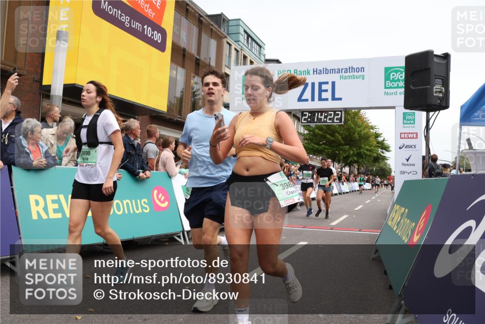 21.09.2025 - PSD Bank Halbmarathon Strokosch-Dieckow http://msf.ph/oto/8930841 21.09.2025 12:13:45 Ziel 2410, 2867, 3229, 3360, 3444, 3698, 3987 meine-sportfotos.de