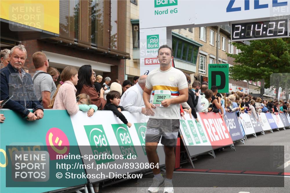 21.09.2025 - PSD Bank Halbmarathon Strokosch-Dieckow http://msf.ph/oto/8930864 21.09.2025 12:13:48 Ziel 2410, 2867, 3229, 3360, 3698, 3987 meine-sportfotos.de
