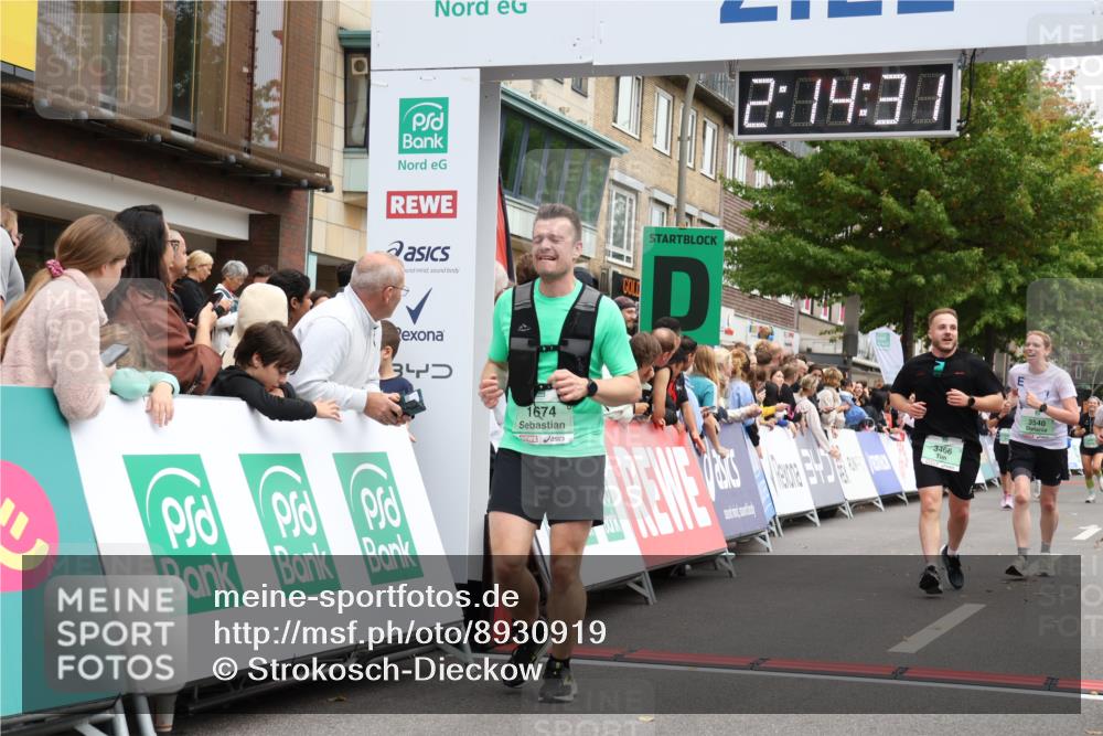 21.09.2025 - PSD Bank Halbmarathon Strokosch-Dieckow http://msf.ph/oto/8930919 21.09.2025 12:13:54 Ziel 1199, 1674, 2867, 3360, 3466, 3540 meine-sportfotos.de