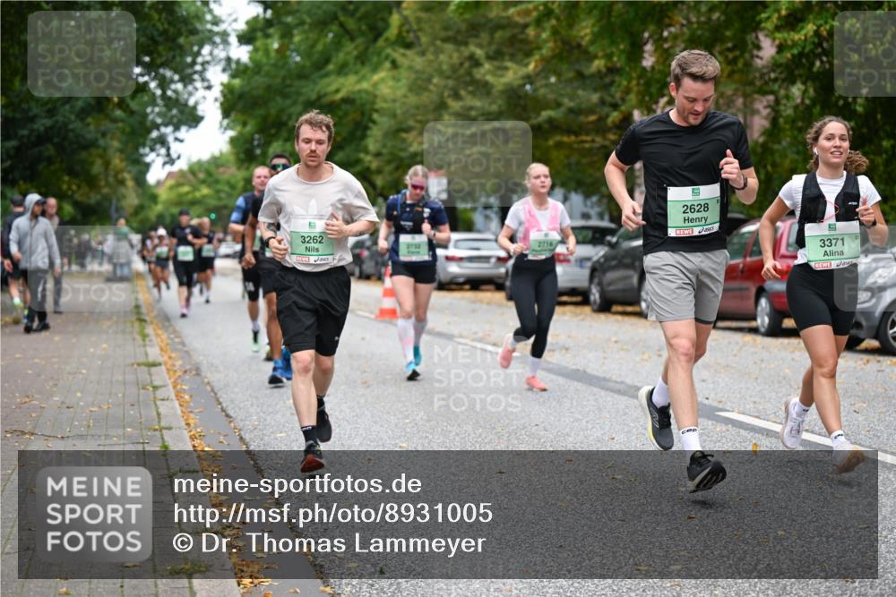 21.09.2025 - PSD Bank Halbmarathon Dr. Thomas Lammeyer http://msf.ph/oto/8931005 21.09.2025 10:50:30 Laufen 3262, 5, 2628, 2716, 3371 meine-sportfotos.de