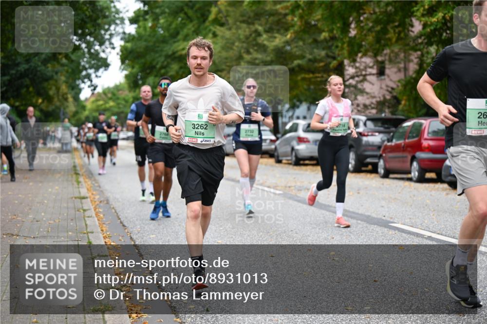 21.09.2025 - PSD Bank Halbmarathon Dr. Thomas Lammeyer http://msf.ph/oto/8931013 21.09.2025 10:50:31 Laufen 2768, 3262, 26, 21, 2732 meine-sportfotos.de