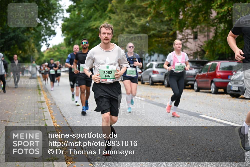 21.09.2025 - PSD Bank Halbmarathon Dr. Thomas Lammeyer http://msf.ph/oto/8931016 21.09.2025 10:50:31 Laufen 3262, 2716, 2732 meine-sportfotos.de