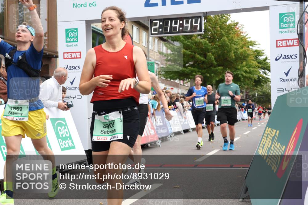 21.09.2025 - PSD Bank Halbmarathon Strokosch-Dieckow http://msf.ph/oto/8931029 21.09.2025 12:14:07 Ziel 1668, 1669, 2531, 2841, 2885, 3004, 3041, 3042, 3908 meine-sportfotos.de