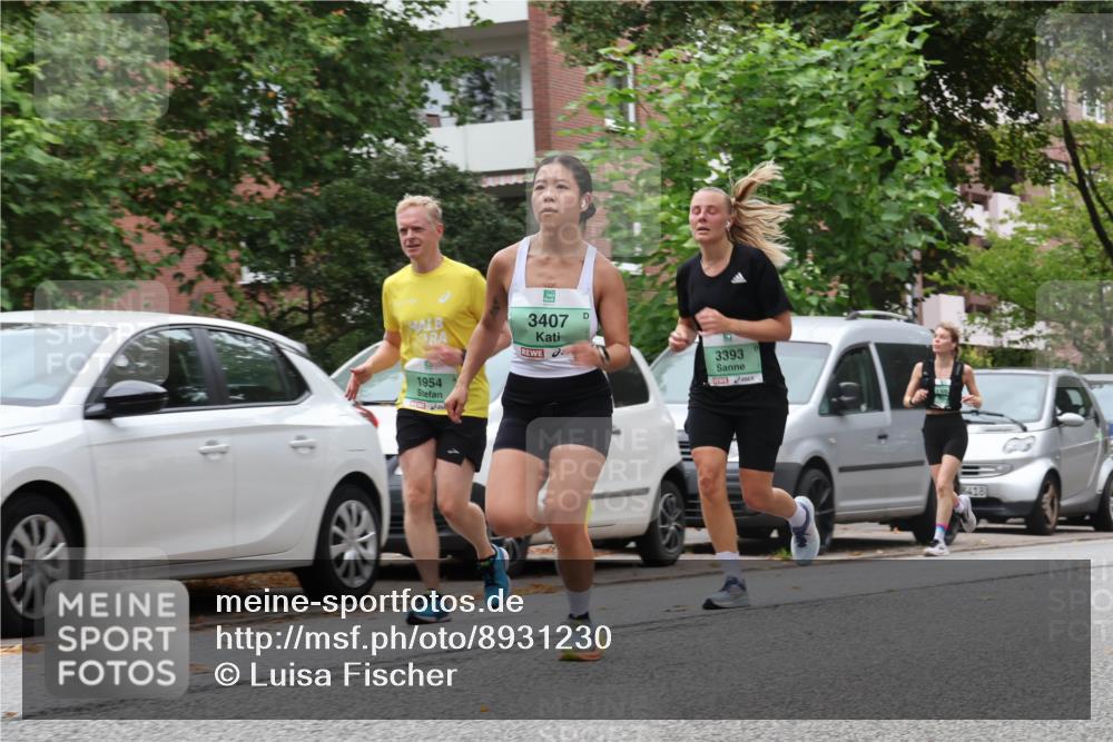 21.09.2025 - PSD Bank Halbmarathon Luisa Fischer http://msf.ph/oto/8931230 21.09.2025 11:55:26 Laufen 3407, 1954, 3393, 3418 meine-sportfotos.de