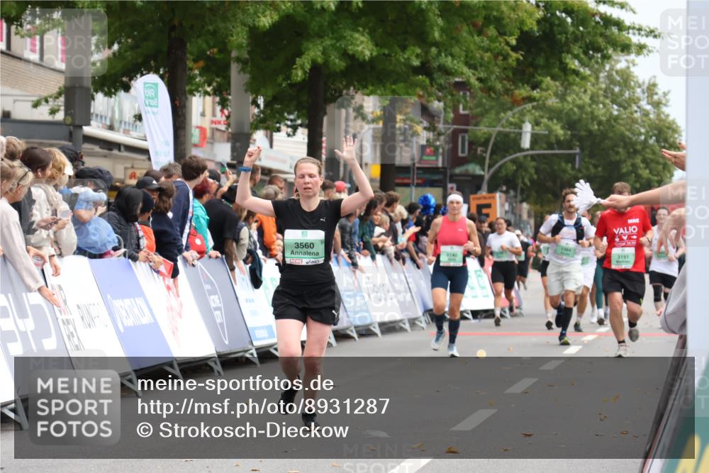 21.09.2025 - PSD Bank Halbmarathon Strokosch-Dieckow http://msf.ph/oto/8931287 21.09.2025 12:15:01 Ziel 3560, 3737 meine-sportfotos.de