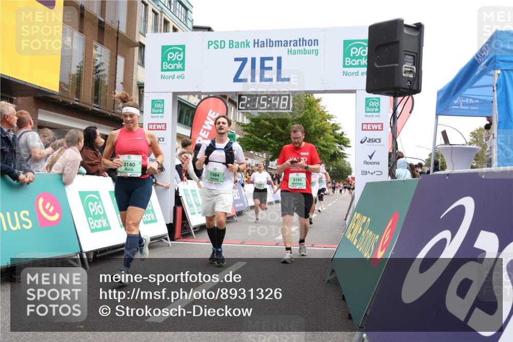 21.09.2025 - PSD Bank Halbmarathon Strokosch-Dieckow http://msf.ph/oto/8931326 21.09.2025 12:15:11 Ziel 1071, 1384, 1587, 1588, 1589, 1641, 3140, 3191, 3517, 3560, 3902 meine-sportfotos.de