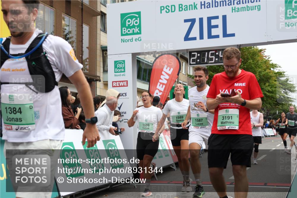 21.09.2025 - PSD Bank Halbmarathon Strokosch-Dieckow http://msf.ph/oto/8931344 21.09.2025 12:15:13 Ziel 1071, 1072, 1384, 1587, 1588, 1589, 1641, 3140, 3191, 3517, 3902 meine-sportfotos.de
