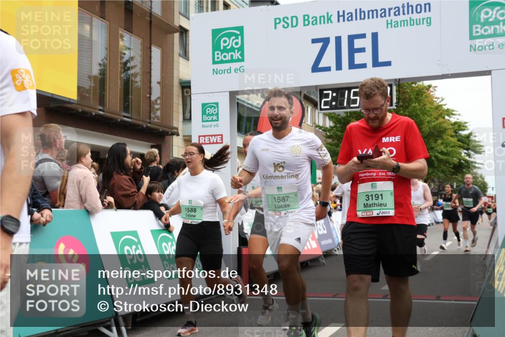21.09.2025 - PSD Bank Halbmarathon Strokosch-Dieckow http://msf.ph/oto/8931348 21.09.2025 12:15:13 Ziel 1071, 1072, 1384, 1587, 1588, 1589, 1641, 3140, 3191, 3517, 3902 meine-sportfotos.de