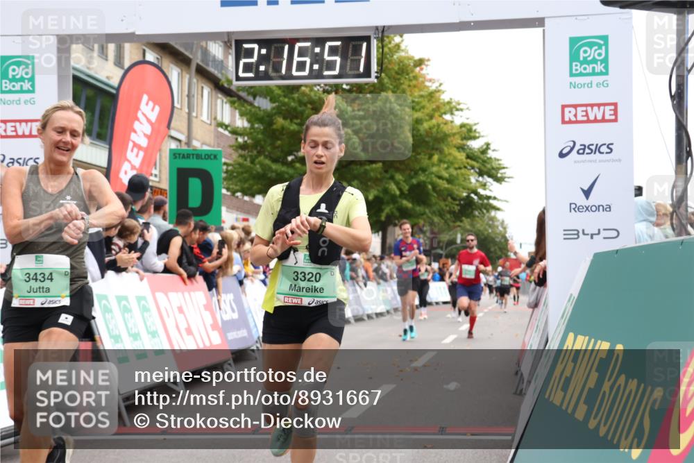 21.09.2025 - PSD Bank Halbmarathon Strokosch-Dieckow http://msf.ph/oto/8931667 21.09.2025 12:16:14 Ziel 2788, 3320, 3397, 3434 meine-sportfotos.de