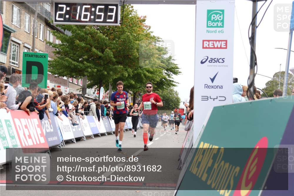 21.09.2025 - PSD Bank Halbmarathon Strokosch-Dieckow http://msf.ph/oto/8931682 21.09.2025 12:16:16 Ziel 1247, 2788, 3320, 3434 meine-sportfotos.de