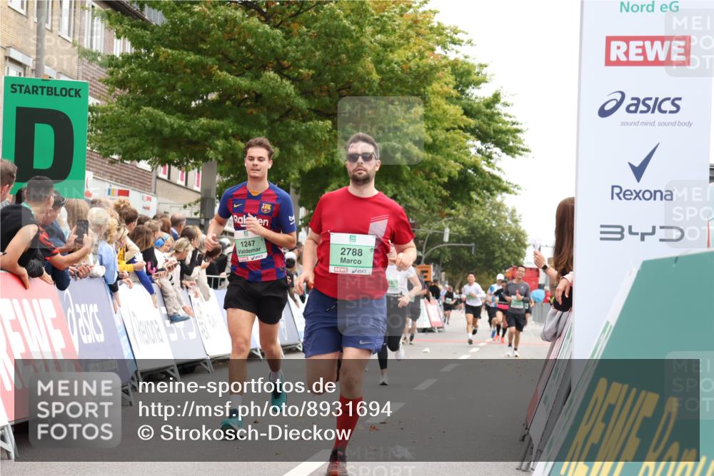 21.09.2025 - PSD Bank Halbmarathon Strokosch-Dieckow http://msf.ph/oto/8931694 21.09.2025 12:16:17 Ziel 1247, 2788, 3142, 3320, 3434 meine-sportfotos.de