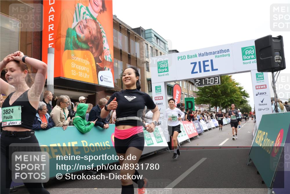 21.09.2025 - PSD Bank Halbmarathon Strokosch-Dieckow http://msf.ph/oto/8931780 21.09.2025 12:16:27 Ziel 1247, 2608, 3142, 3366, 3425, 3824, 4058 meine-sportfotos.de