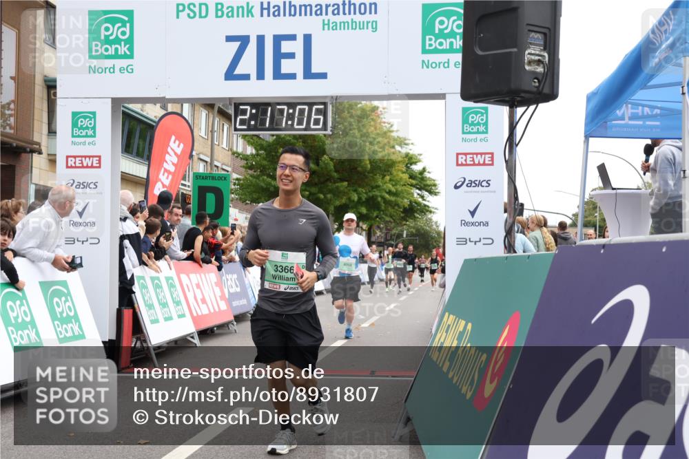 21.09.2025 - PSD Bank Halbmarathon Strokosch-Dieckow http://msf.ph/oto/8931807 21.09.2025 12:16:30 Ziel 2608, 2964, 3366, 3425, 3824, 4058 meine-sportfotos.de