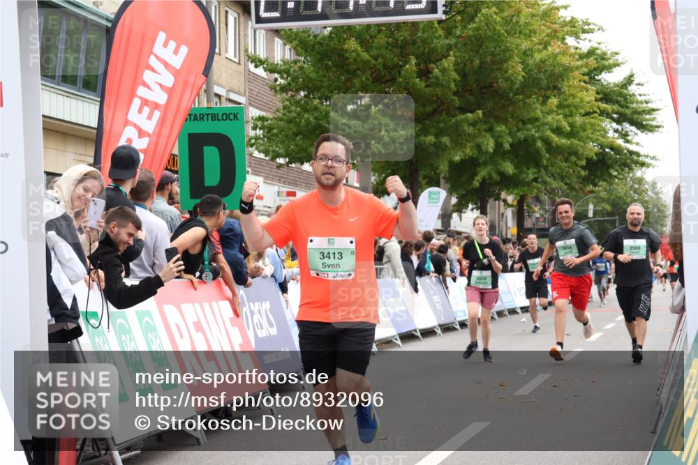 21.09.2025 - PSD Bank Halbmarathon Strokosch-Dieckow http://msf.ph/oto/8932096 21.09.2025 12:17:08 Ziel 1599, 2877, 3018, 3413, 3500, 3734, 3773, 3831 meine-sportfotos.de