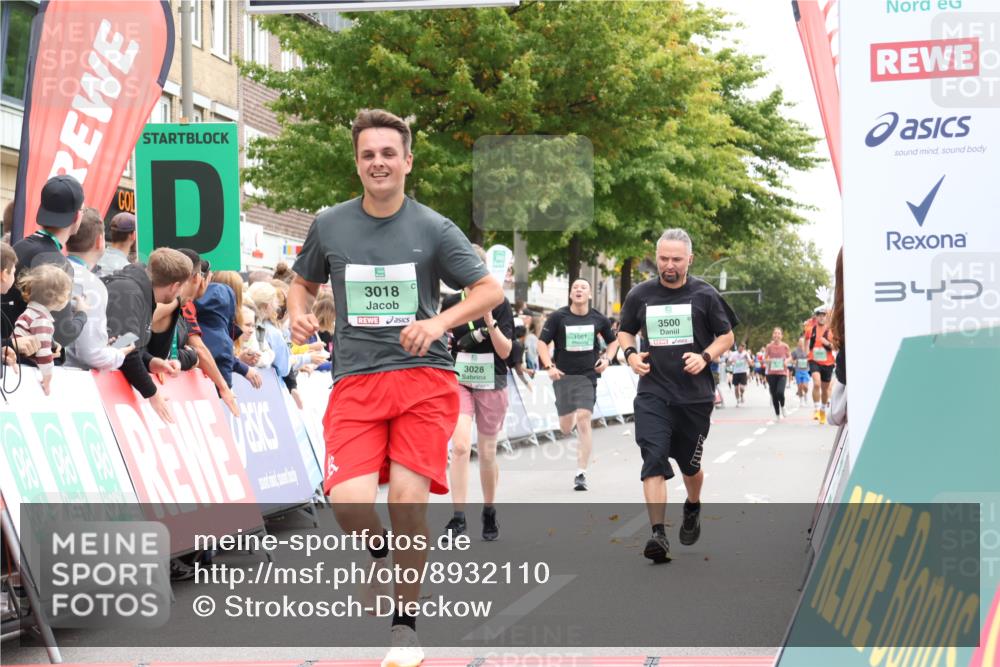 21.09.2025 - PSD Bank Halbmarathon Strokosch-Dieckow http://msf.ph/oto/8932110 21.09.2025 12:17:11 Ziel 1061, 1599, 2877, 3018, 3028, 3413, 3500, 3734, 3773 meine-sportfotos.de