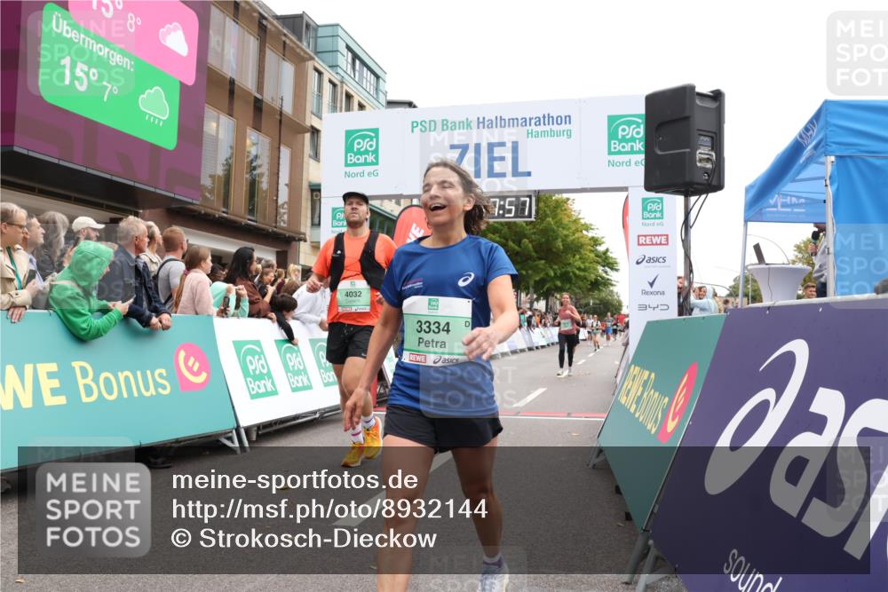 21.09.2025 - PSD Bank Halbmarathon Strokosch-Dieckow http://msf.ph/oto/8932144 21.09.2025 12:17:20 Ziel 1061, 1105, 3028, 3334, 3496, 3500, 3874, 4032 meine-sportfotos.de