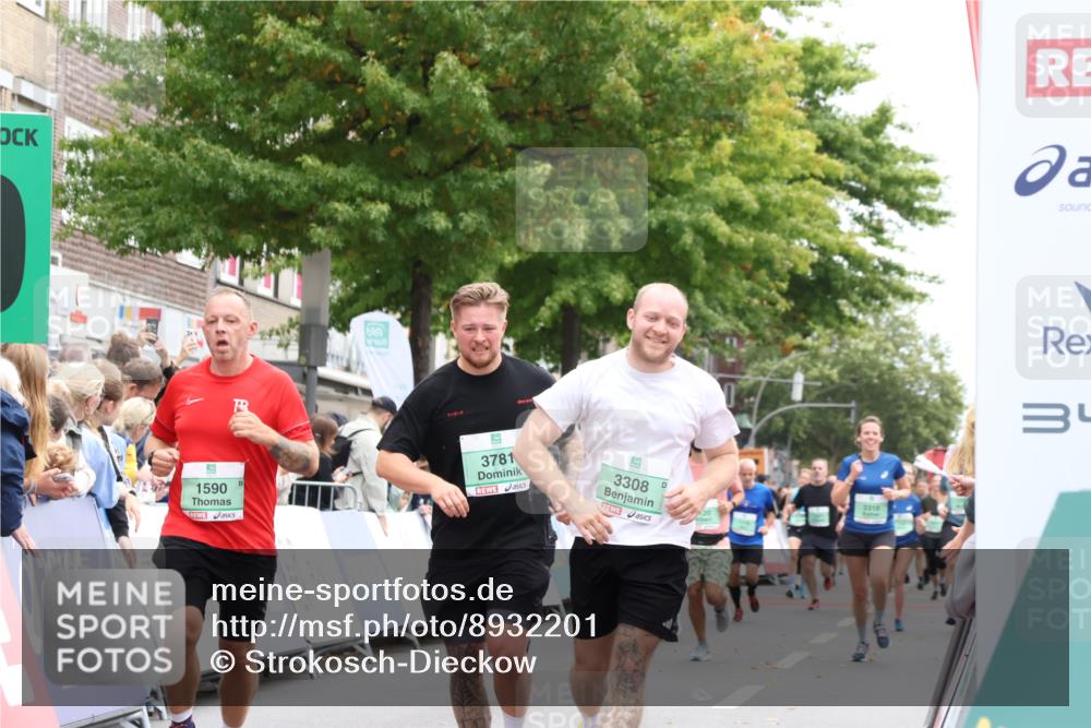 21.09.2025 - PSD Bank Halbmarathon Strokosch-Dieckow http://msf.ph/oto/8932201 21.09.2025 12:17:39 Ziel 1143, 1144, 1145, 1590, 2852, 3308, 3523, 3781 meine-sportfotos.de