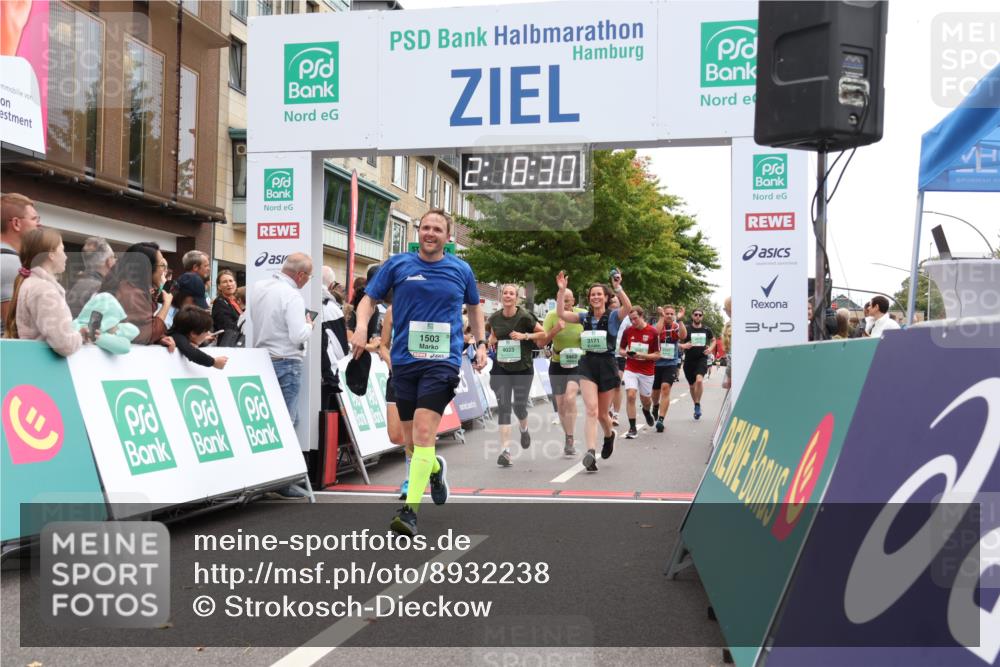 21.09.2025 - PSD Bank Halbmarathon Strokosch-Dieckow http://msf.ph/oto/8932238 21.09.2025 12:17:53 Ziel 1119, 1207, 1503, 1753, 1754, 2639, 2831, 2869, 2937, 3120, 3171, 3195, 3247, 3337, 3462, 4023, 4027 meine-sportfotos.de