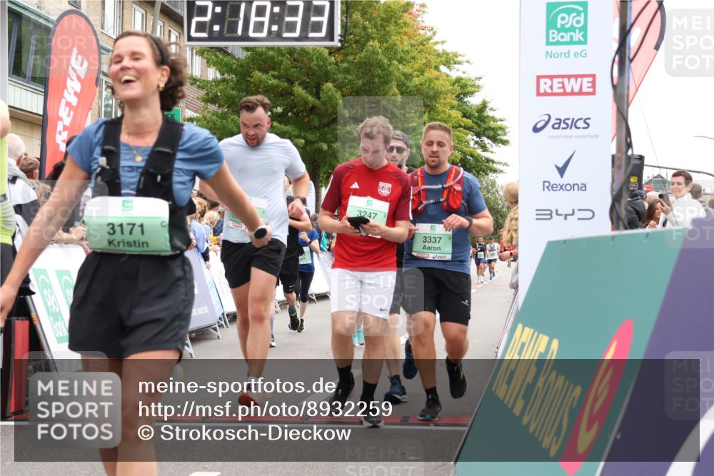 21.09.2025 - PSD Bank Halbmarathon Strokosch-Dieckow http://msf.ph/oto/8932259 21.09.2025 12:17:56 Ziel 1207, 1503, 2639, 2831, 2869, 2881, 2937, 3117, 3171, 3192, 3195, 3247, 3337, 3462, 4023 meine-sportfotos.de