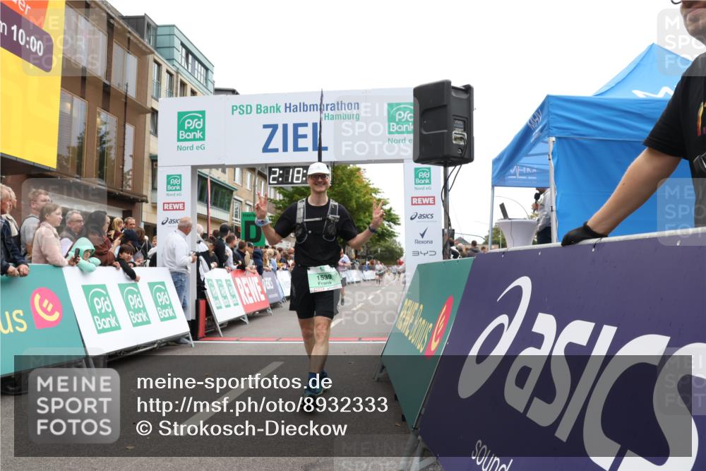 21.09.2025 - PSD Bank Halbmarathon Strokosch-Dieckow http://msf.ph/oto/8932333 21.09.2025 12:18:18 Ziel 1094, 1100, 1539, 2216, 2397, 3363, 3415, 3971 meine-sportfotos.de