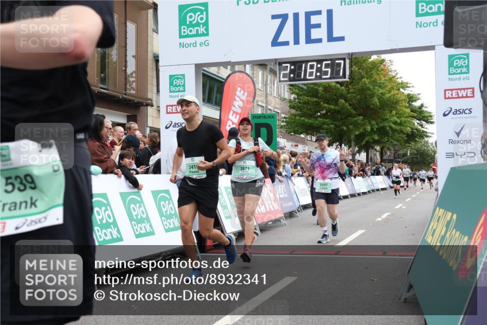 21.09.2025 - PSD Bank Halbmarathon Strokosch-Dieckow http://msf.ph/oto/8932341 21.09.2025 12:18:20 Ziel 1539, 2397, 3363, 3415, 3971 meine-sportfotos.de