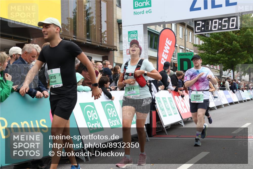 21.09.2025 - PSD Bank Halbmarathon Strokosch-Dieckow http://msf.ph/oto/8932350 21.09.2025 12:18:21 Ziel 1539, 2397, 3363, 3415, 3971 meine-sportfotos.de