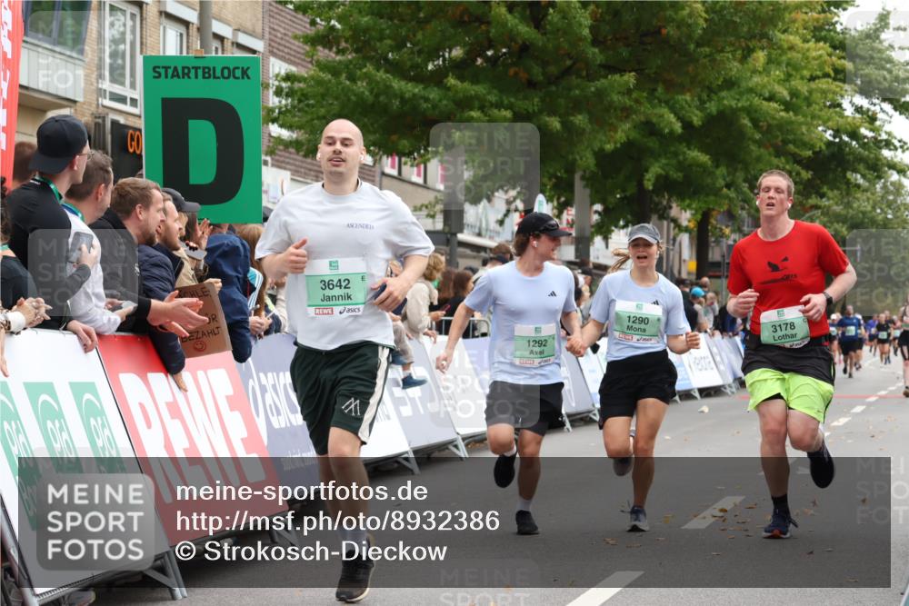 21.09.2025 - PSD Bank Halbmarathon Strokosch-Dieckow http://msf.ph/oto/8932386 21.09.2025 12:18:29 Ziel 1290, 1292, 1385, 3178, 3363, 3642 meine-sportfotos.de