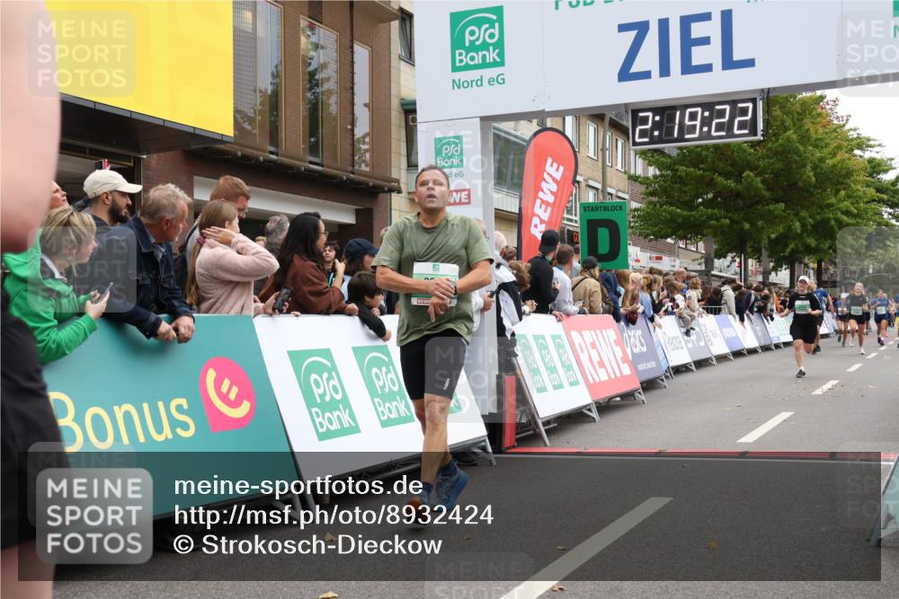 21.09.2025 - PSD Bank Halbmarathon Strokosch-Dieckow http://msf.ph/oto/8932424 21.09.2025 12:18:46 Ziel 1950, 2959, 3350, 3752, 3796 meine-sportfotos.de