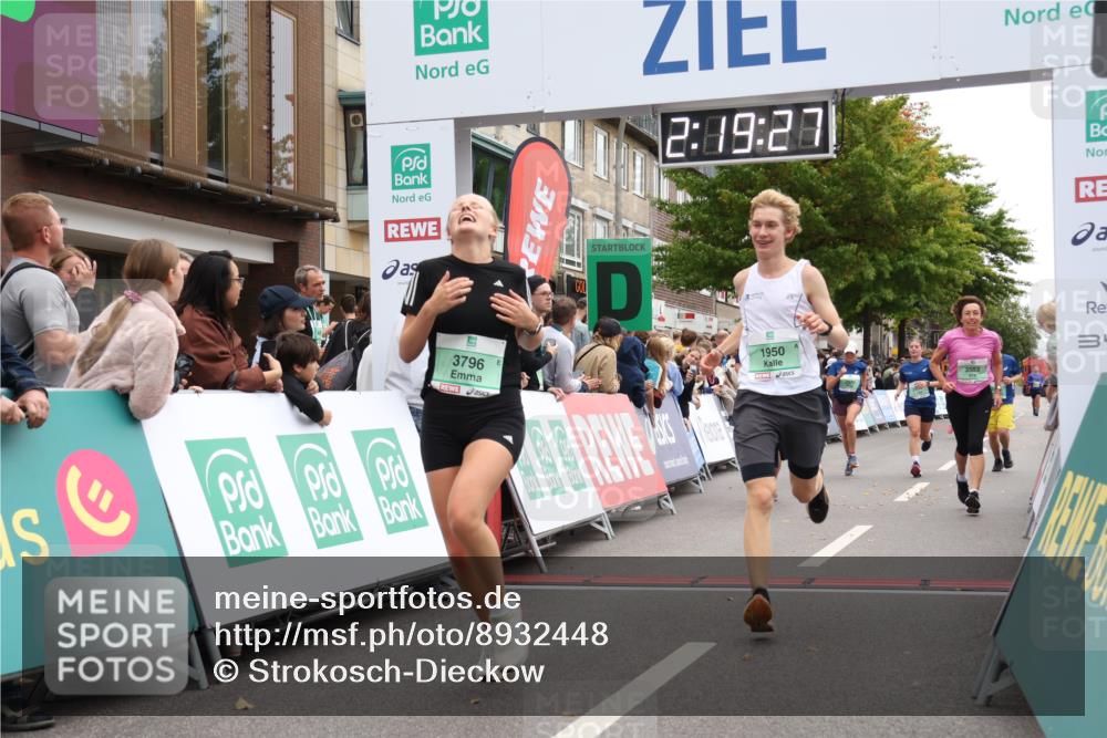 21.09.2025 - PSD Bank Halbmarathon Strokosch-Dieckow http://msf.ph/oto/8932448 21.09.2025 12:18:50 Ziel 1950, 2959, 2973, 2974, 3486, 3563, 3752, 3796 meine-sportfotos.de