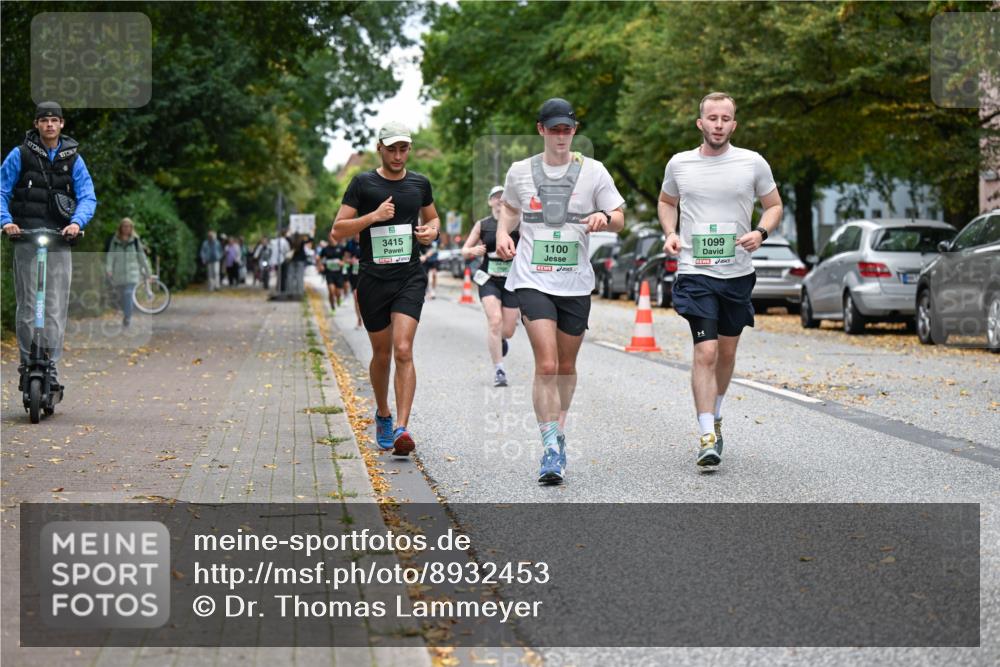 21.09.2025 - PSD Bank Halbmarathon Dr. Thomas Lammeyer http://msf.ph/oto/8932453 21.09.2025 10:52:14 Laufen 3415, 1100, 1099 meine-sportfotos.de