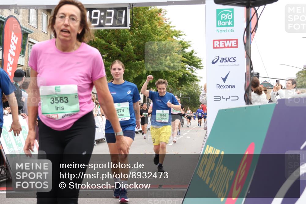21.09.2025 - PSD Bank Halbmarathon Strokosch-Dieckow http://msf.ph/oto/8932473 21.09.2025 12:18:54 Ziel 1050, 1637, 1638, 1950, 2973, 2974, 3486, 3563, 3752, 3796 meine-sportfotos.de